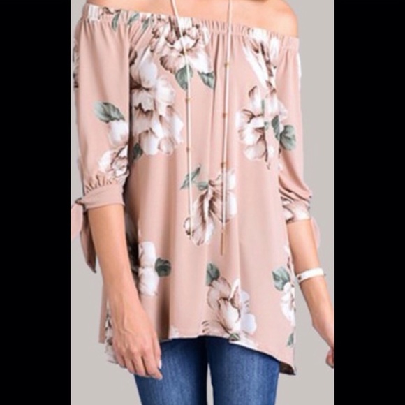 Off The Shoulder Floral 3/4 Sleeve Top NWT S L - Picture 2 of 3